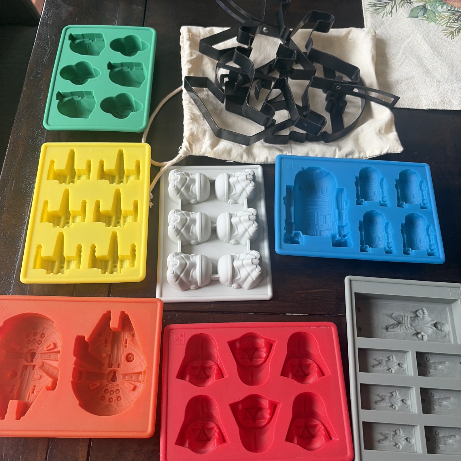 7 Star Wars Chocolate Jello Silicone Molds And 3 Pancake Molds Williams Sonoma
