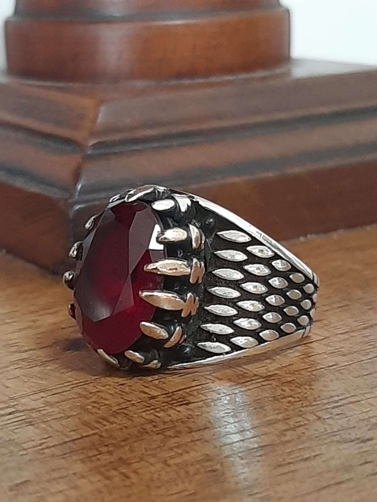 ANELLO ARGENTO 925 UOMO solitario spinello color rubino artigli