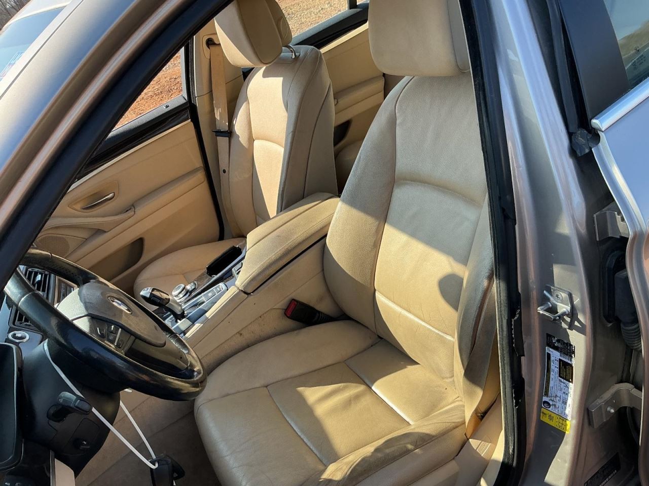528I 2011 Glove Box 4958749