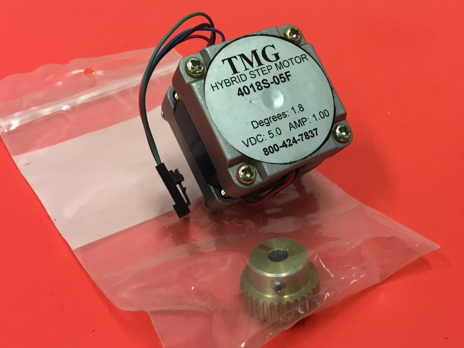 TMG - P/N: 4018S-05F - Hybrid Step Motor - NEW