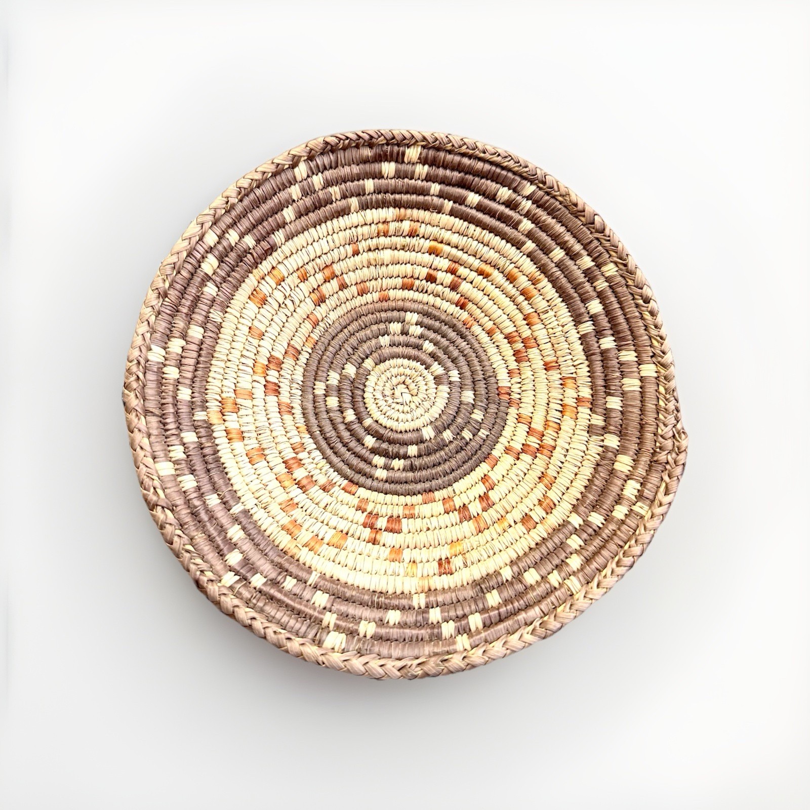 BEAUTIFUL NATIVE AMERICAN COILED BASKET EXCELLENT CONDITION