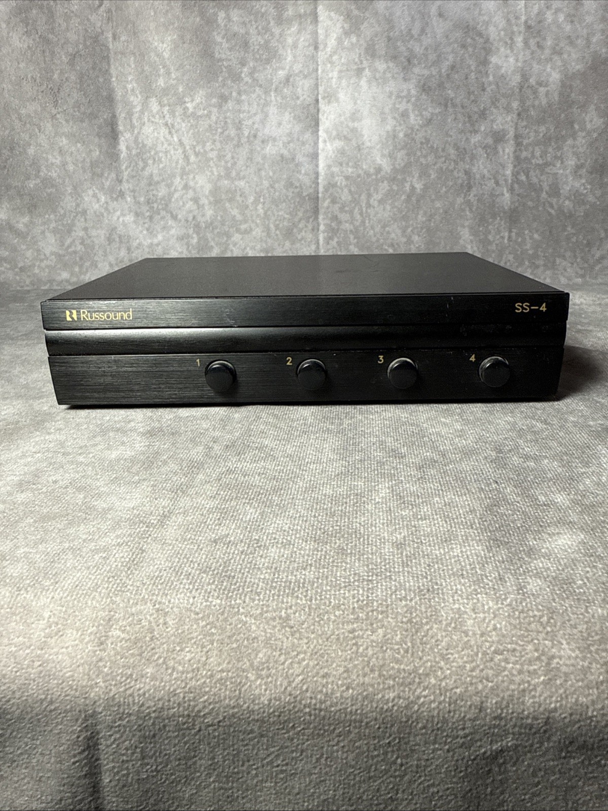 Russound SS-4 Impedance Matching 4 Pair Speaker Selector UNTESTED