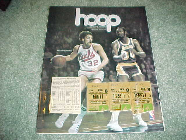 1977 New York Nets v Milwaukee Bucks Basketball Program 2/8 with tickets
