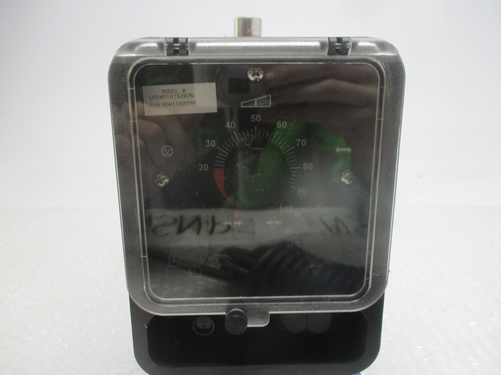 PULSAFEEDER LPD4M1-ATS2-A76 ELECTRONIC PUMP NSMP