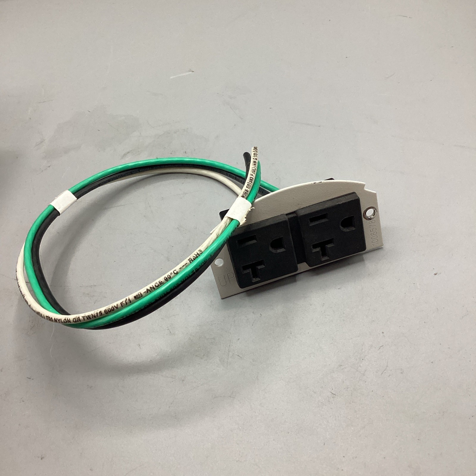 NOB Leviton 1006578 15A 125V Duplex Receptacle 3 Wires Green Black And White