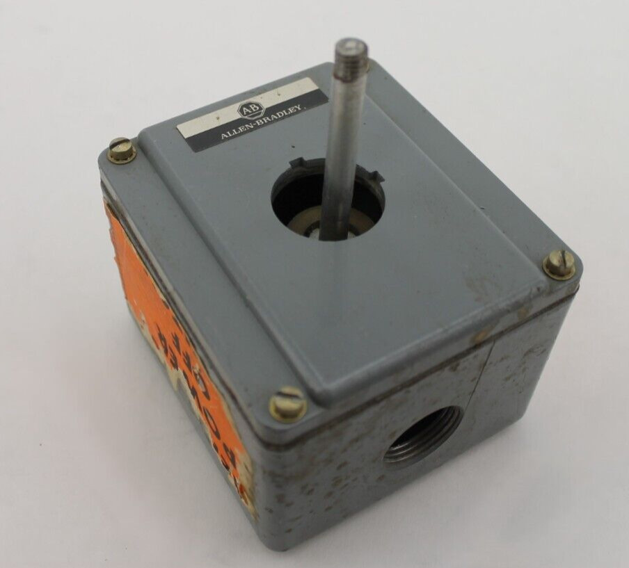 Allen-Bradley 800T-1TA SerN + 800T-M1 (2)800T-XA Joystick Switch w/o Outer Ring