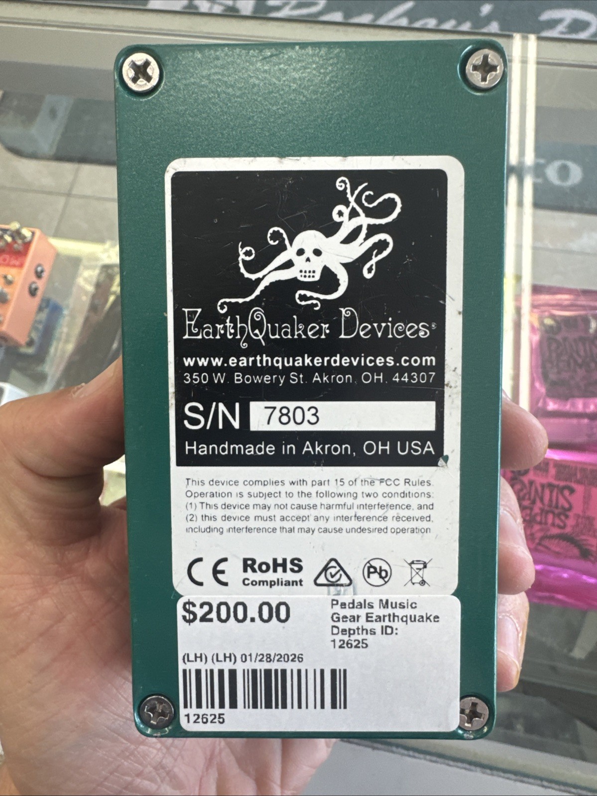 Earthquaker Devices The Depths™ Version 2 Analog Optical Vibe Machine