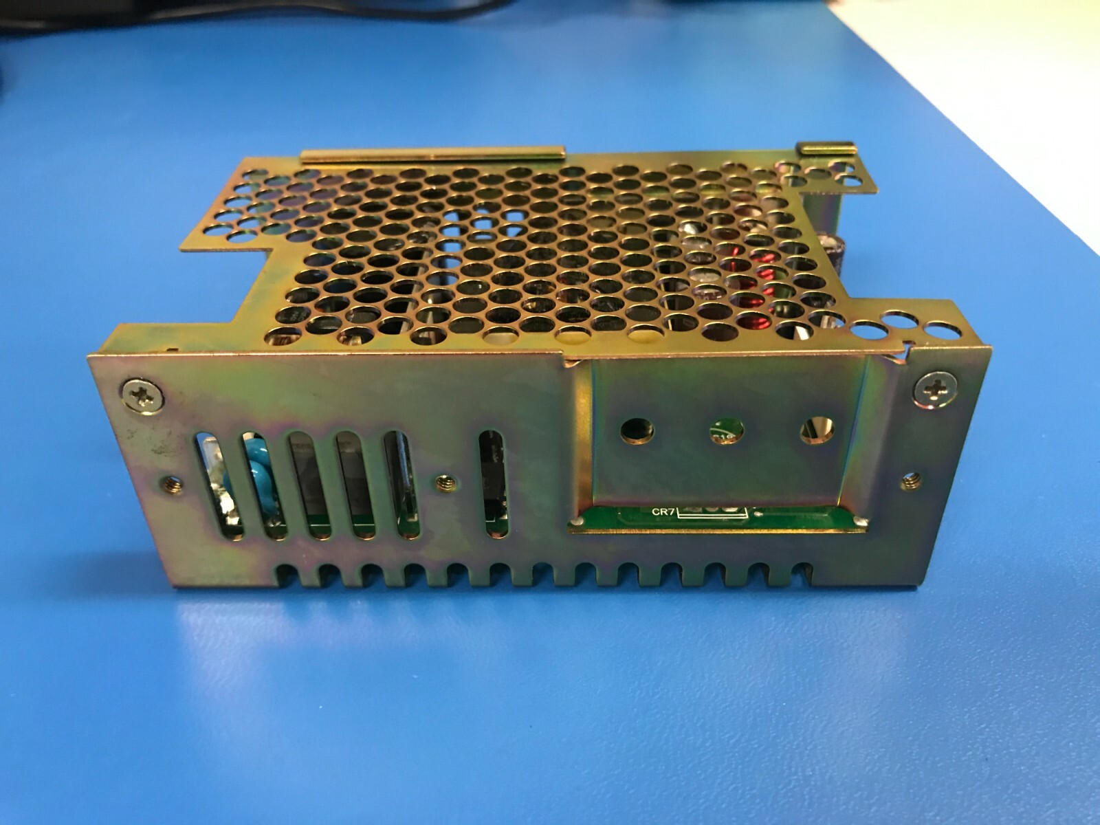 IPD SRP-40A-1004: Power Supply with Chassis / Cover