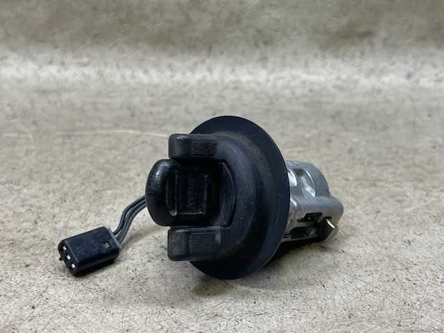 Ignition Switch Lock Cylinder With Key Fits 97-05 CHEVROLET CAVALIER SUNFIRE