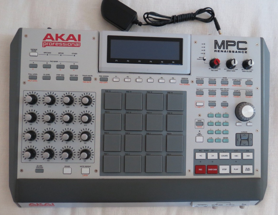 AKAI MPC RENAISSANCE PROFESSIONAL PRODUCTION CONTROLLER