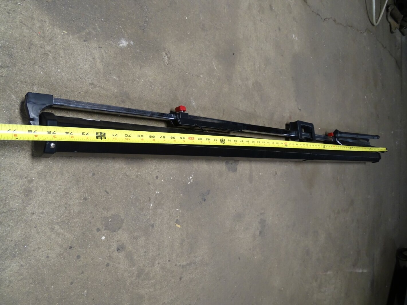 Quartet Projection Screen 70x70 Tripod, 570S
