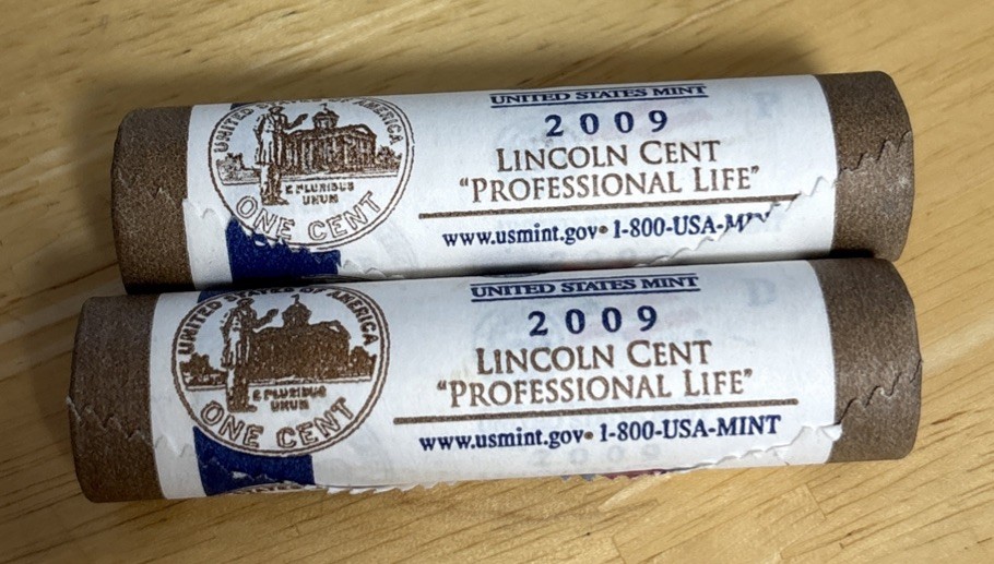 (2) 2009 LINCOLN CENT ROLLS DIRECT FROM US MINT UNOPENED PROFESSIONAL LIFE P &D