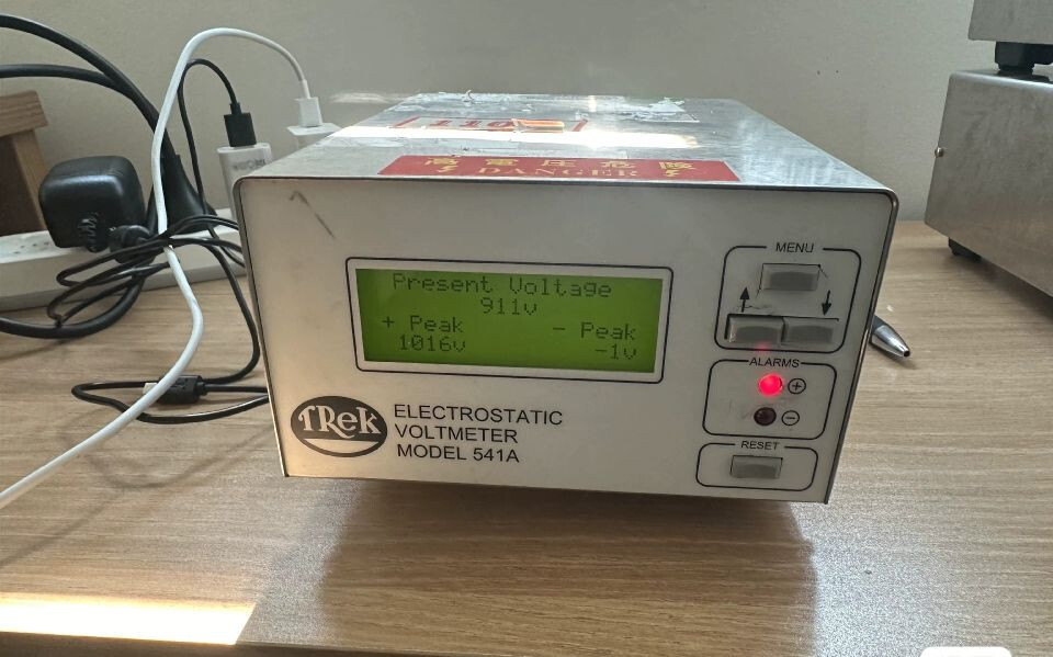TRek Electrostatic VOLTMETER MODEL 541A#HL