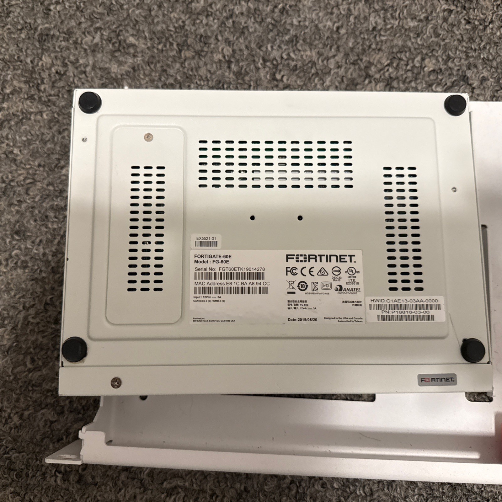 Fortinet Fortigate 60E Network Security Firewall w/ RM-FR-T10 Rack Mount Kit