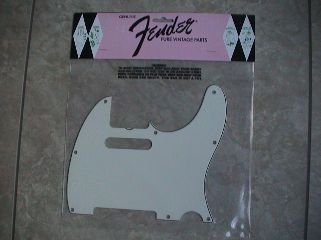 FENDER PURE VINTAGE 1964 TELECASTER 8-HOLE EGGSHELL 3-PLY PICKGUARD 009-4218-049