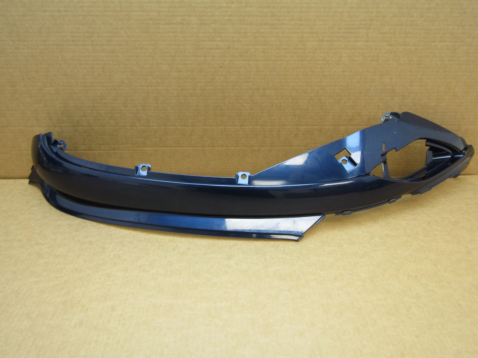 Sym Fiddle III 125 2021 9,518 miles right lower trim panel (12132)