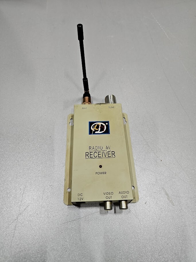 Radio AV Receiver - Working, Signs of Use, No Accessories