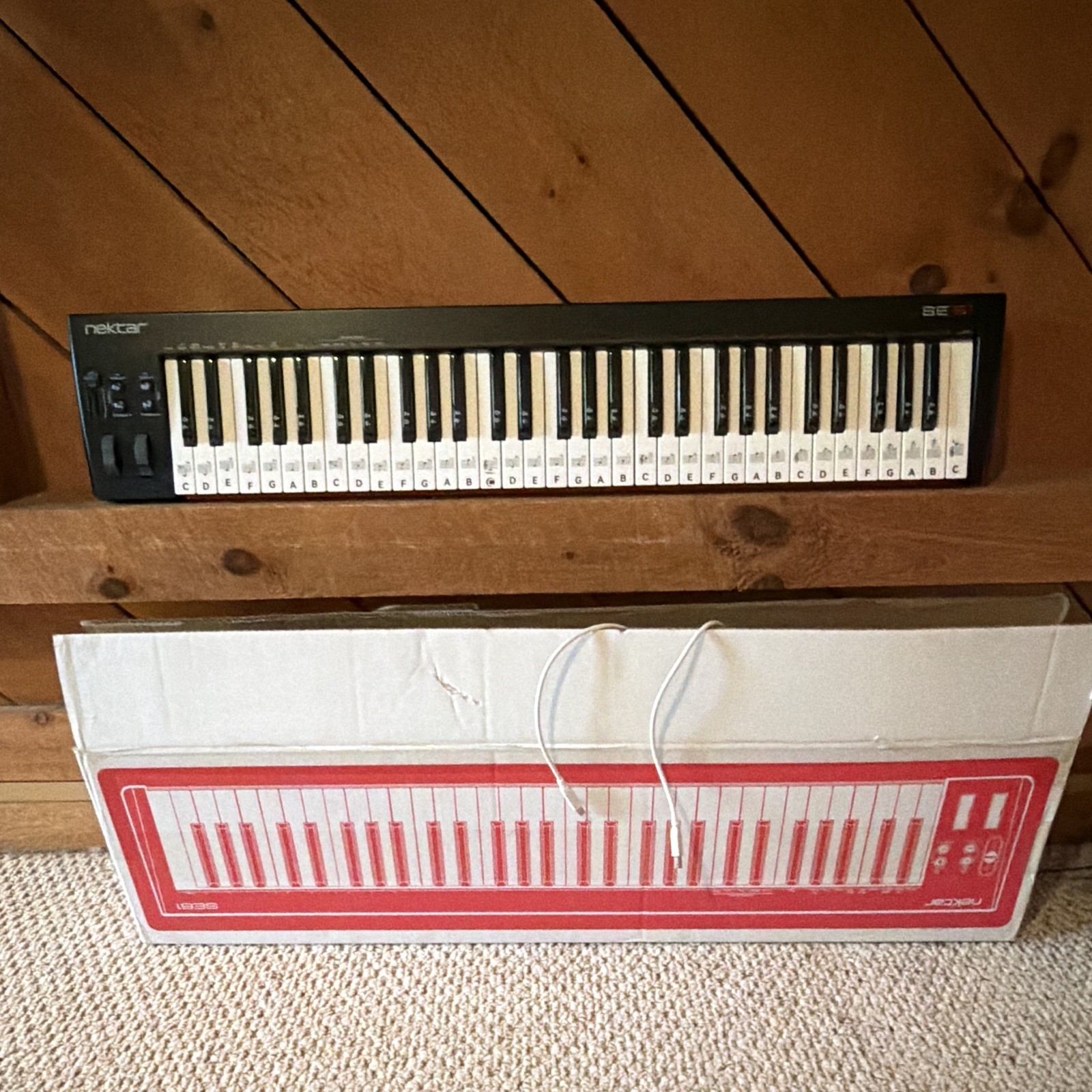 Nektar SE61 61-Key USB MIDI Keyboard (Used one to two times)