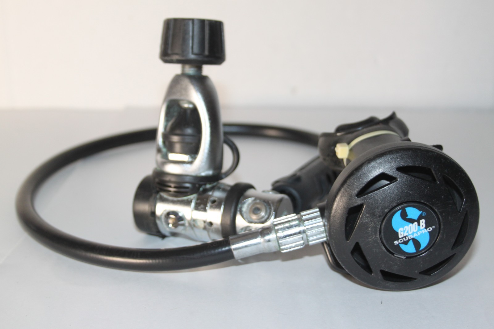 Scubapro G200 B and MK 20 Scuba Diving Regulator