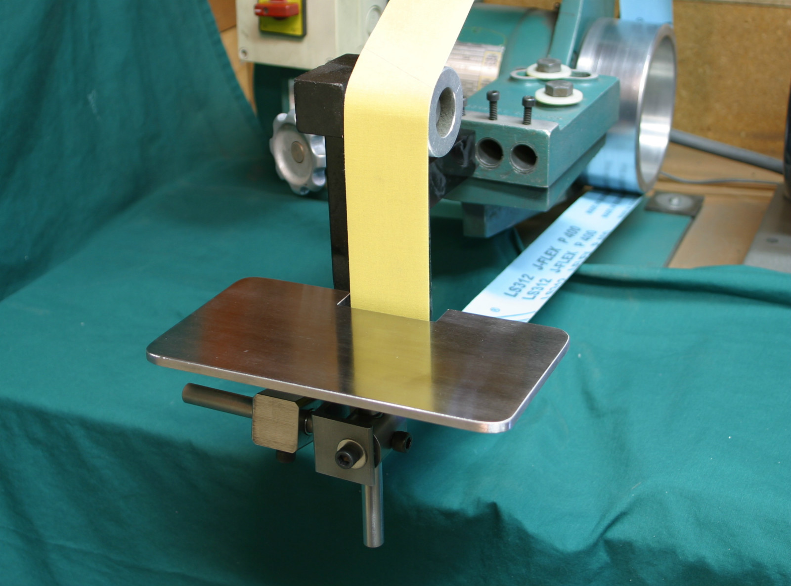 D-D Work / Tool Rest for KMG "Classic" Grinder- 14" Table