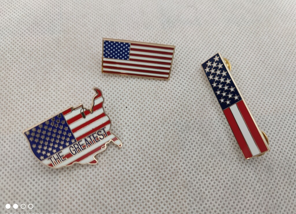 3PCS US MILITARY UNITED STATES FLAG METAL CLOTHES PIN INSIGNIA  -chho981