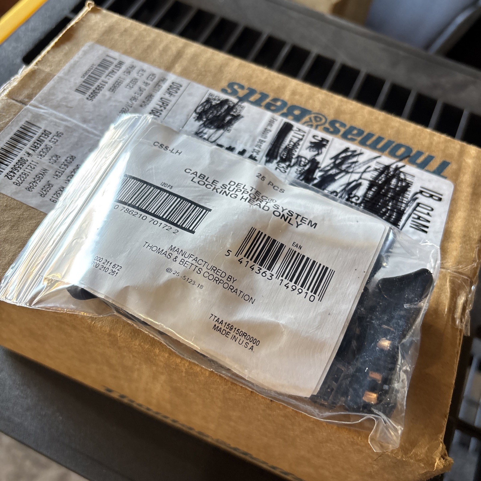 (500 Pack) DELTEC CABLE SUPPORT SYSTEM LOCKING HEAD ONLY- CSC-LH