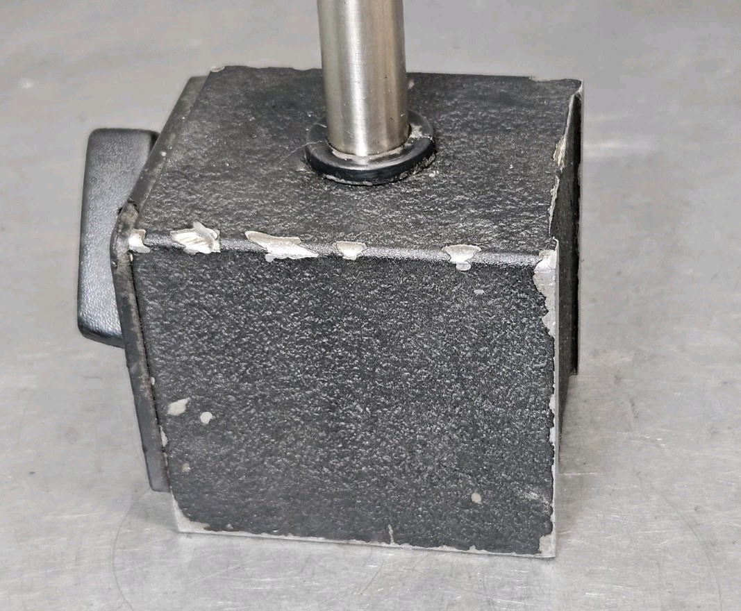 Starrett No. 196 dial indicator with a ??? magnetic base