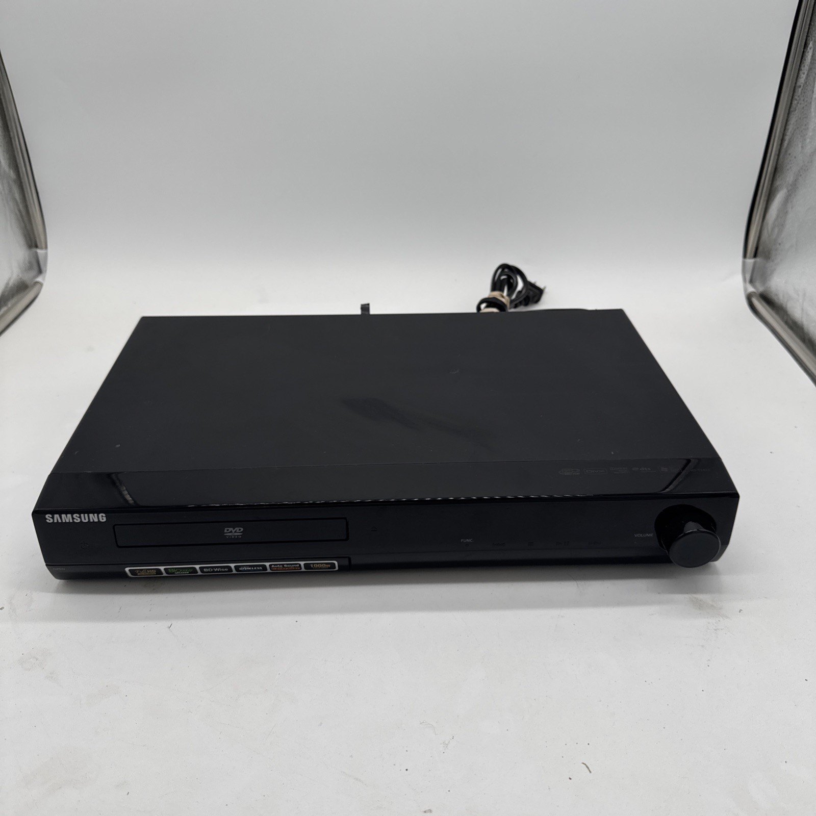 Samsung HT-TZ422 DVD Home Theater Receiver Player