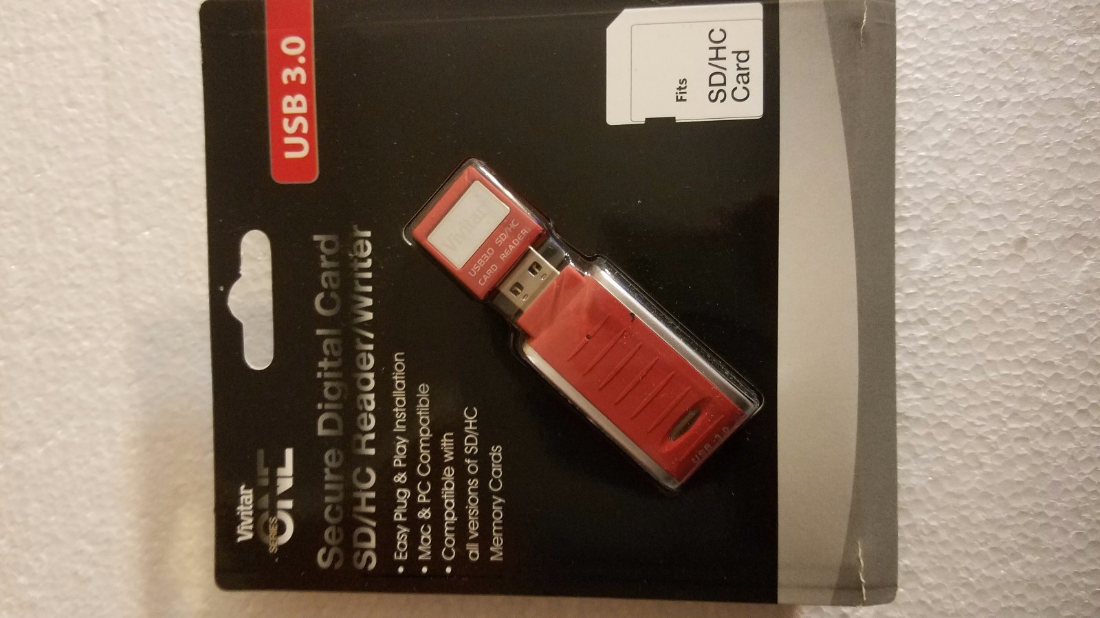New Vivitar secure digital card SD/HC Reader/Writer  USB 3.0  VIV-3RW-SD-RED