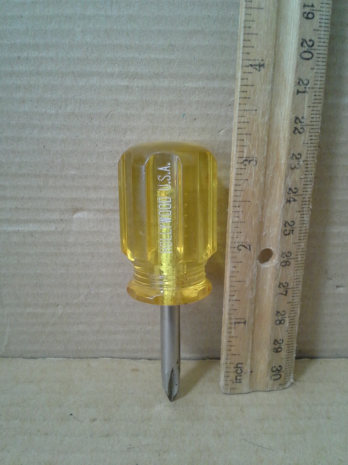 Hollywood USA Stubby Yellow Handle Phillips Screwdriver . VGC