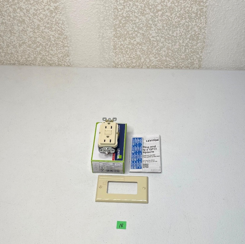 New Leviton GFNT1-I Self-Test Slim Receptacle Outlet 15A Ivory