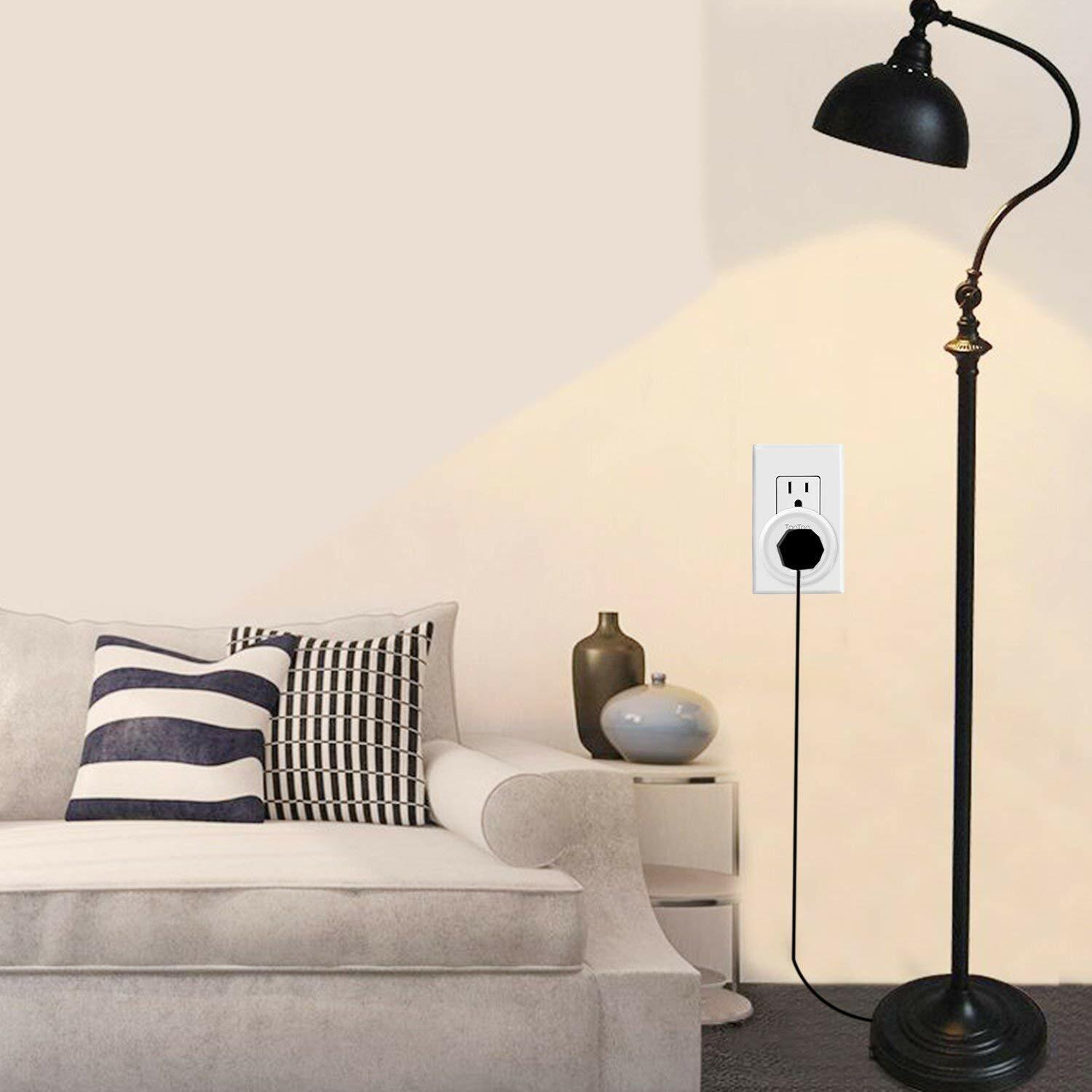 10 used smart plug plus two free (scratch,marks,crack)