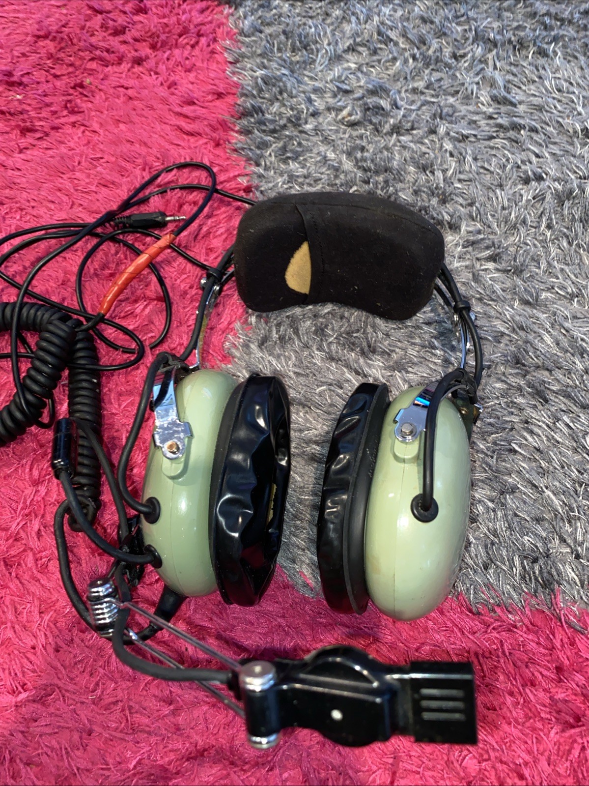 David Clark Model H10-76 Noise Cancelling) Aviation Headset - Untested