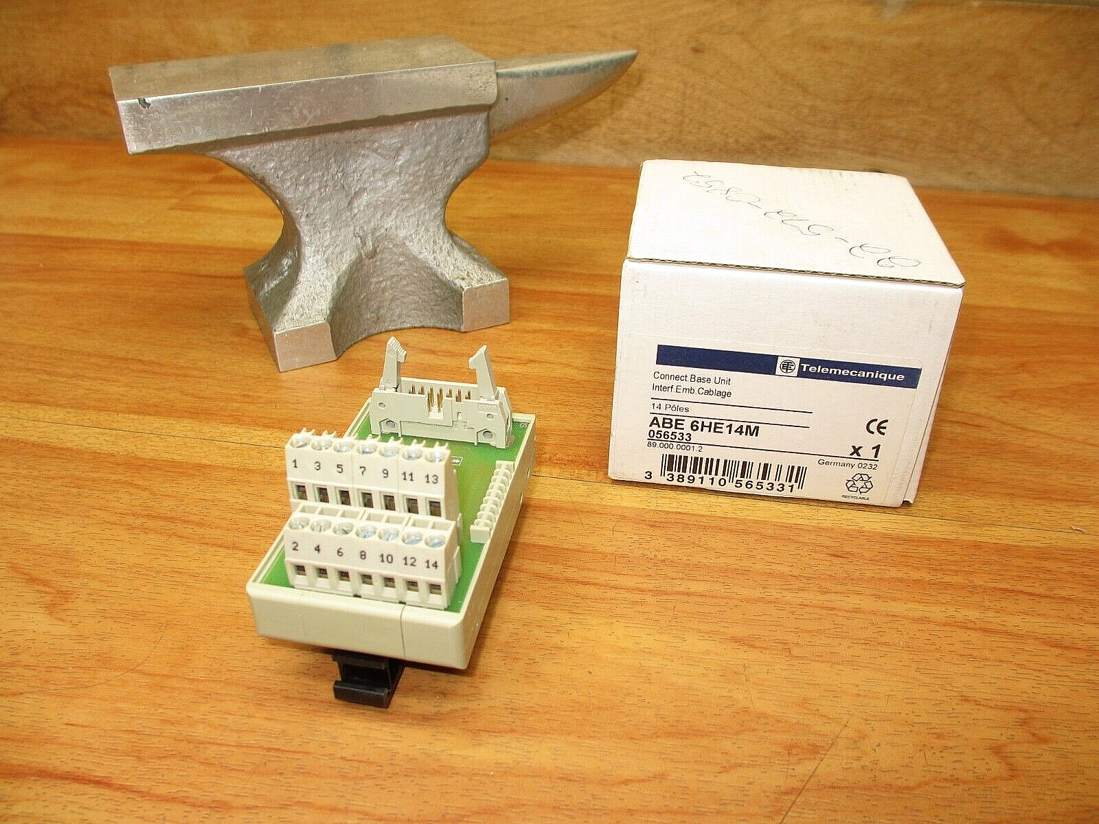 Telemecanique ABE 6HE14M *NEW* Connector Base Unit Schneider ABE6HE14M