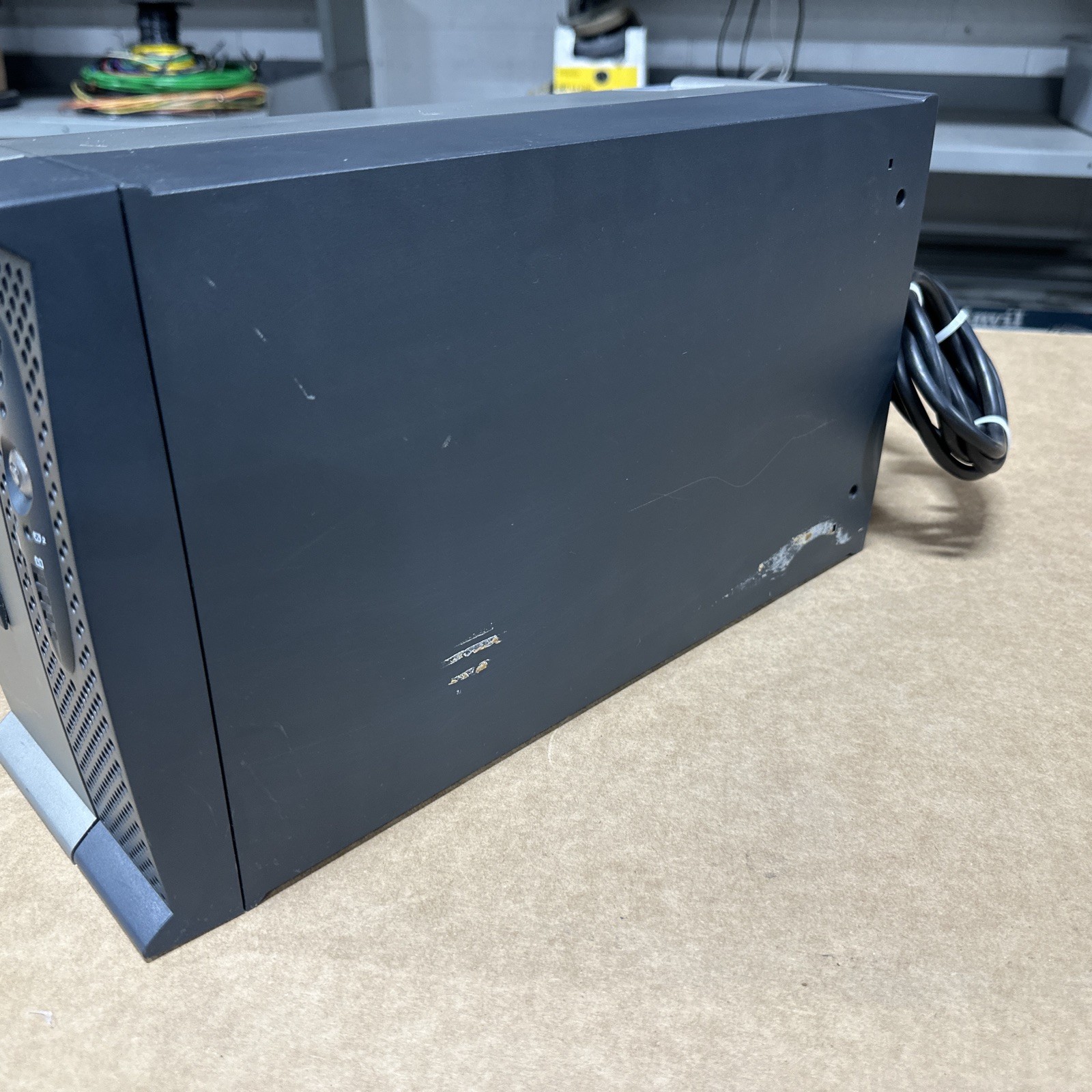 Eaton Evolution 1150 UPS