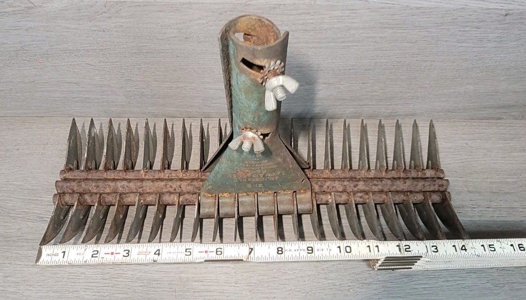 Lawn Garden Rake Thatching 21-B Adjustable Hunter Spring Div. Ametek Inc.