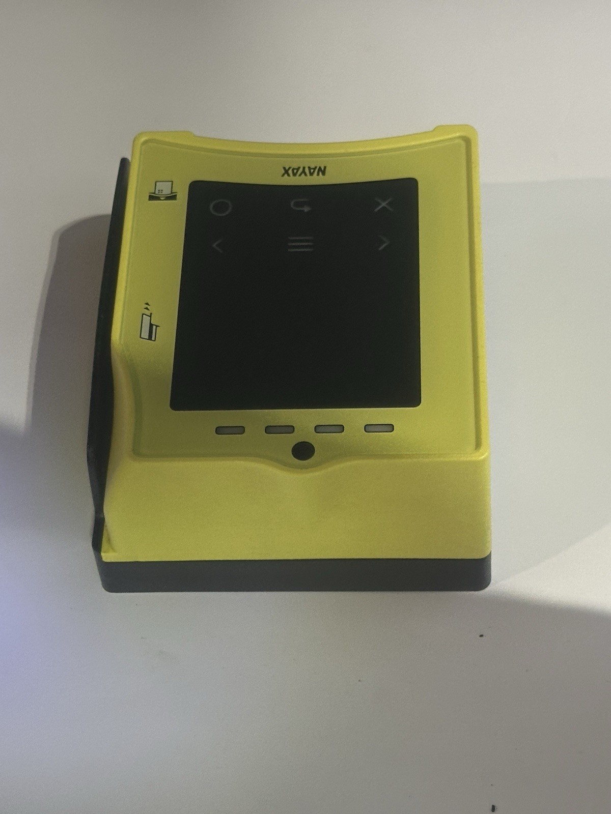 NONTRANSFERABLE Nayax VPos Touch For Touchless Payment