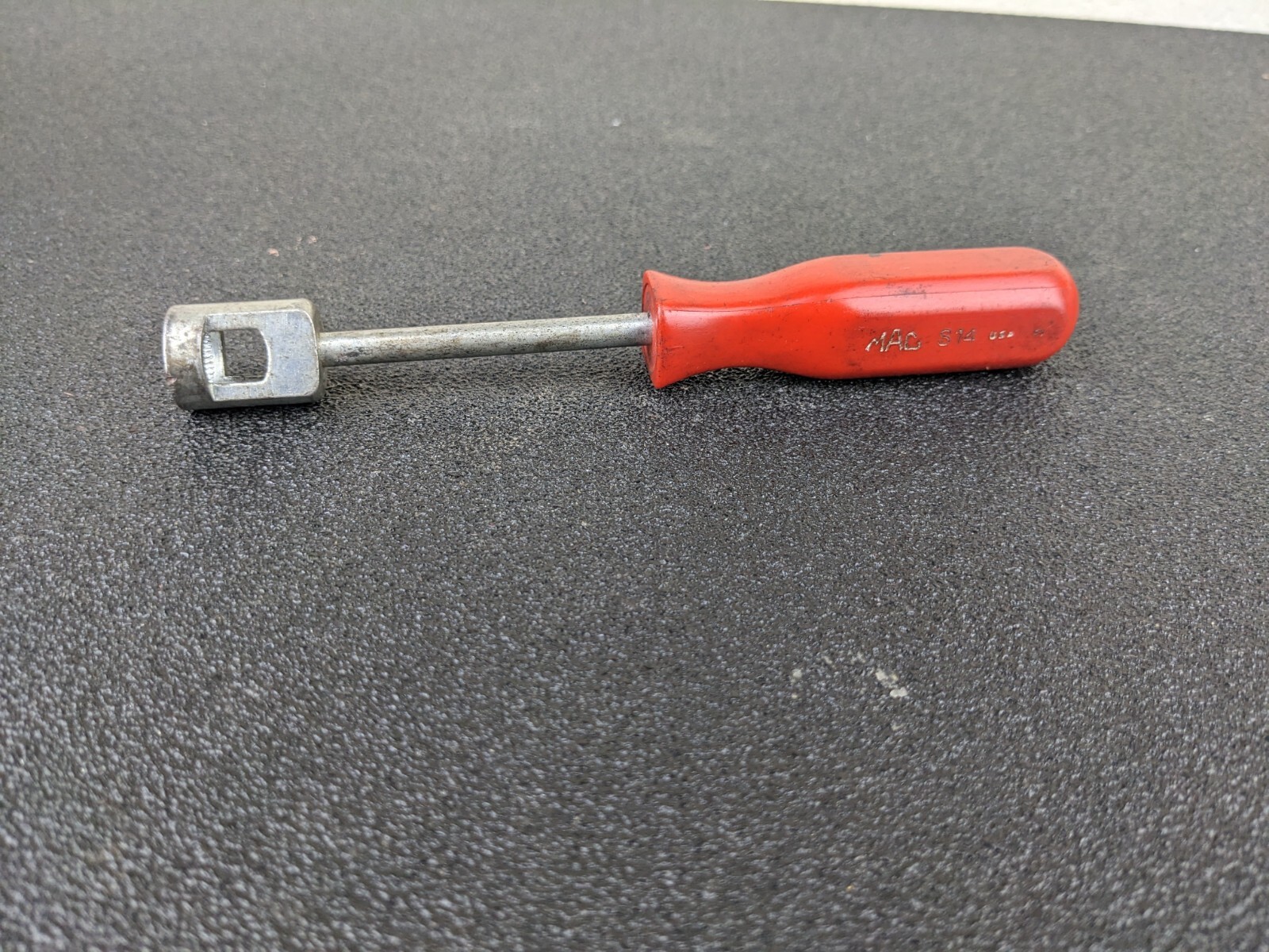 #bi929 MAC Tools USA Red Bendix 15/16" Brake Spring Retainer Tool S14