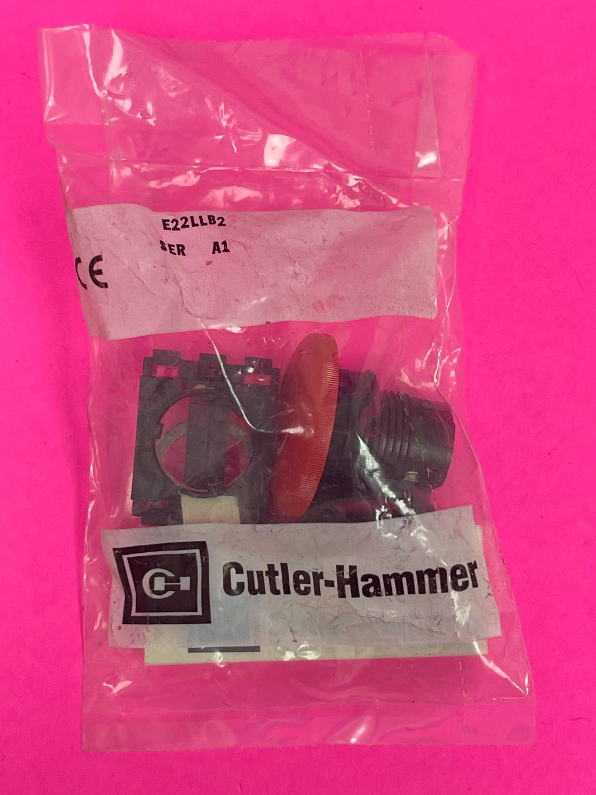 New Cutler Hammer E22LLB2 40mm Red Mushroom Twist-To-Release Operator