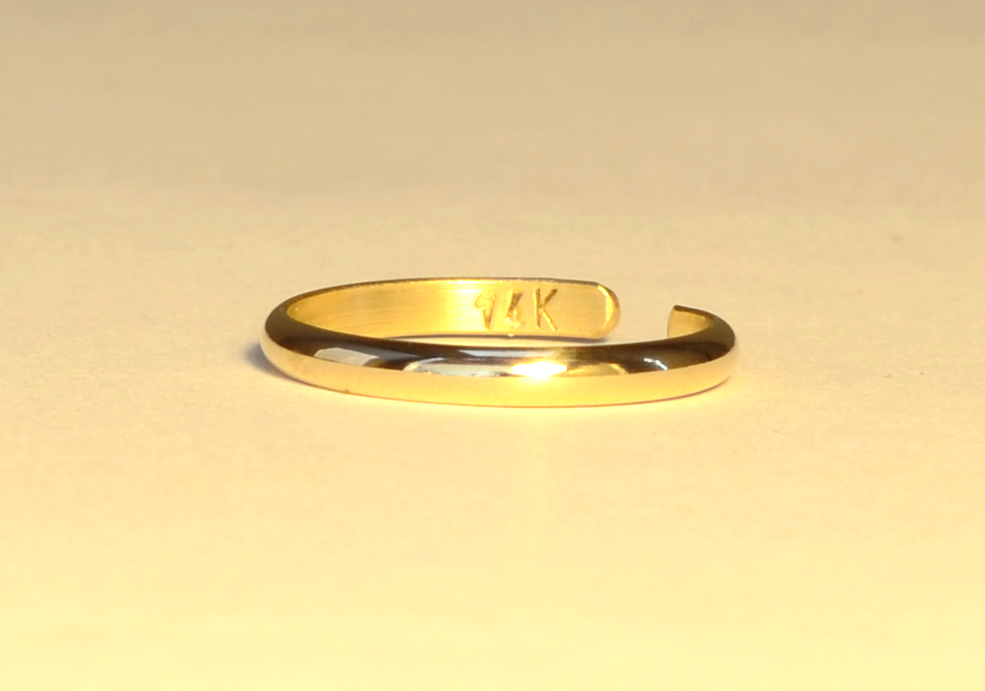 14k dainty gold toe ring - half round