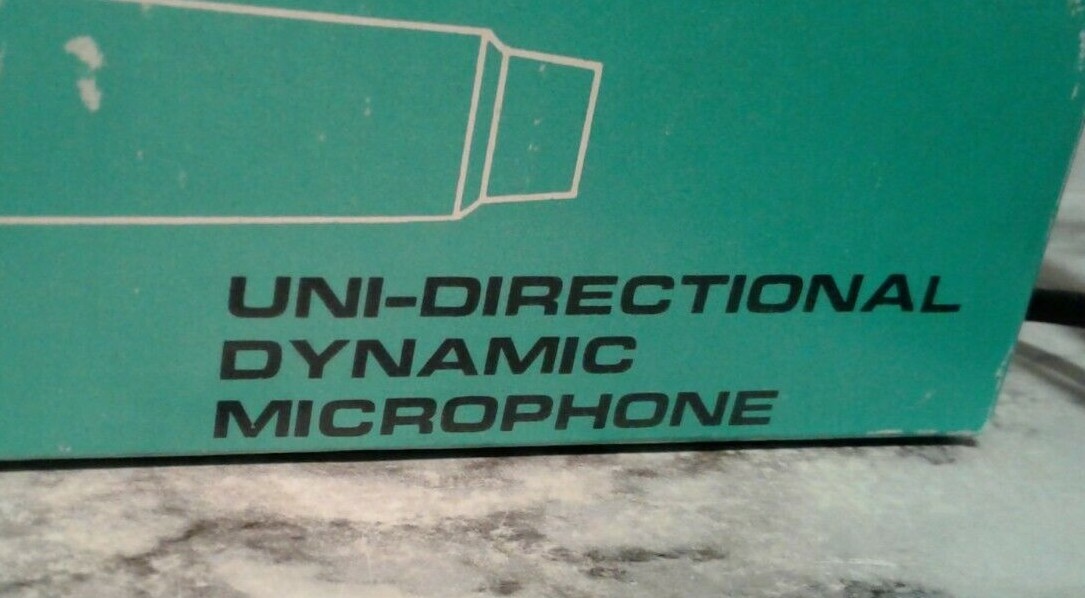 Uni-Directional Dynamic Microphone in Box