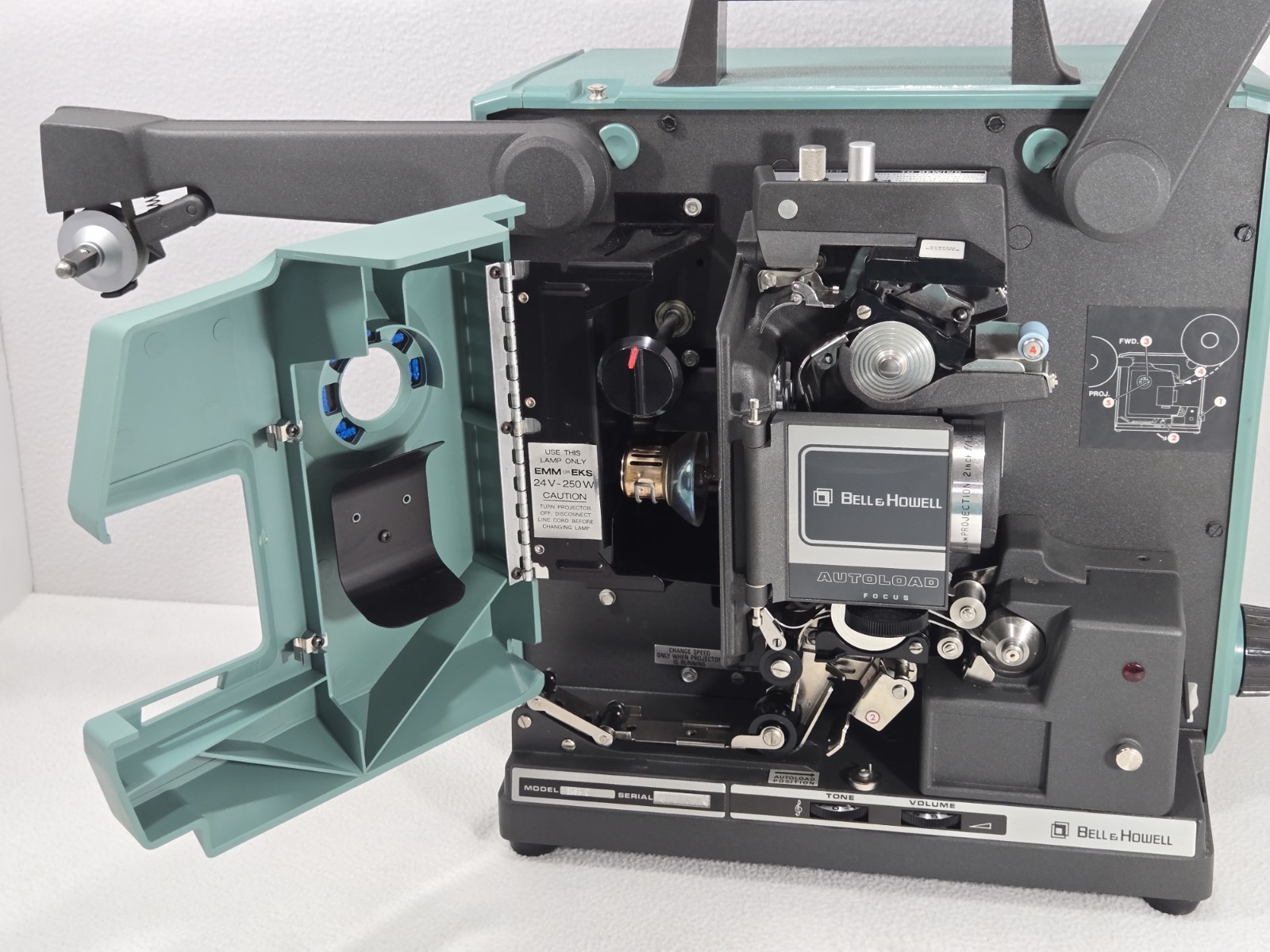 Bell & Howell 1585 C Filmosound 16mm Sound Auto Load Desktop Projector Green
