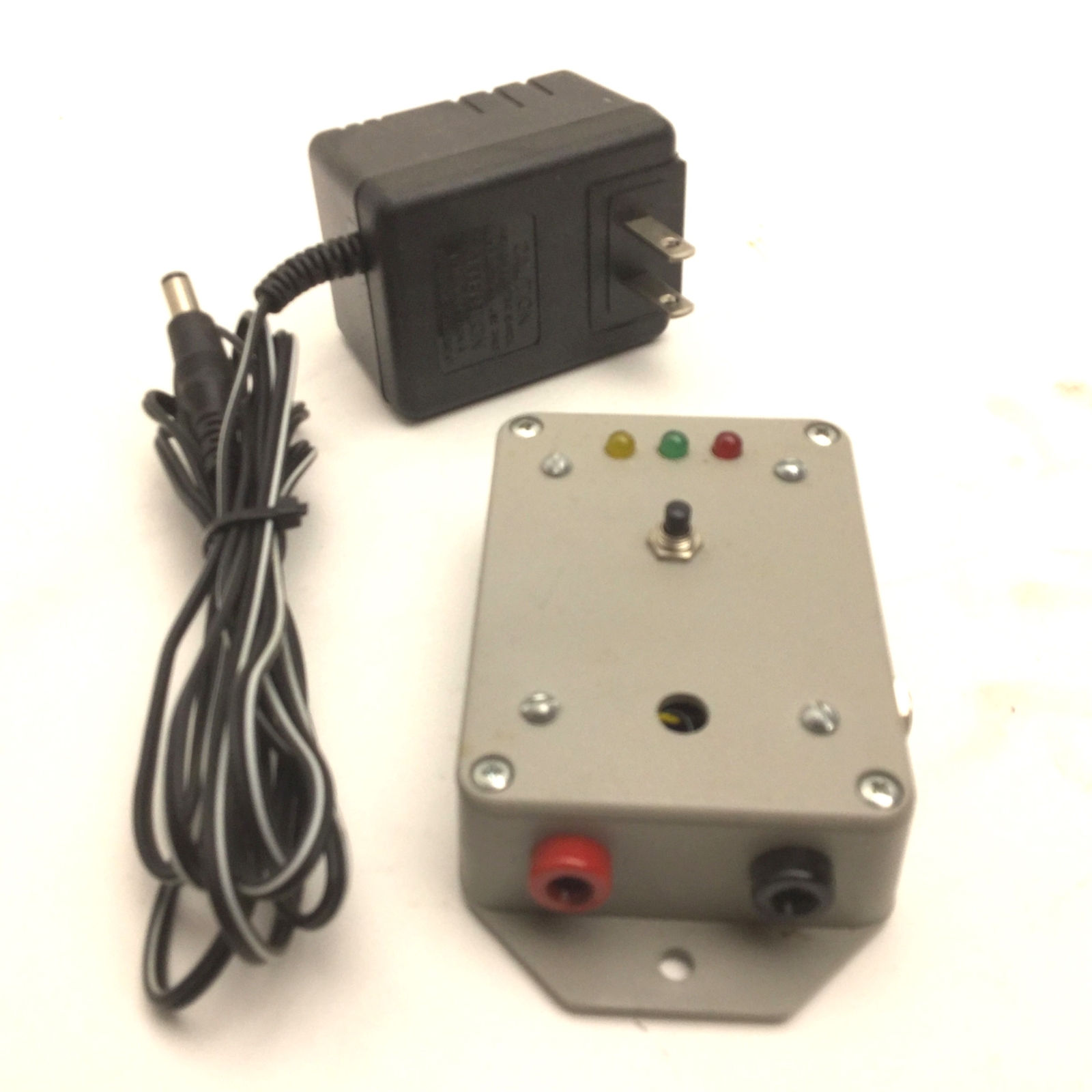 Pacer Industries Rat Tester, 2.5" x 3.25" x 1.125", With 9VDC Power Source