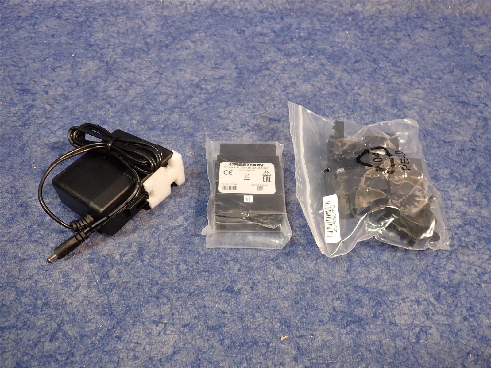 Crestron FT2A-CHGR-USBA-BASIC FlipTop USB Rapid Charging Module (G39)