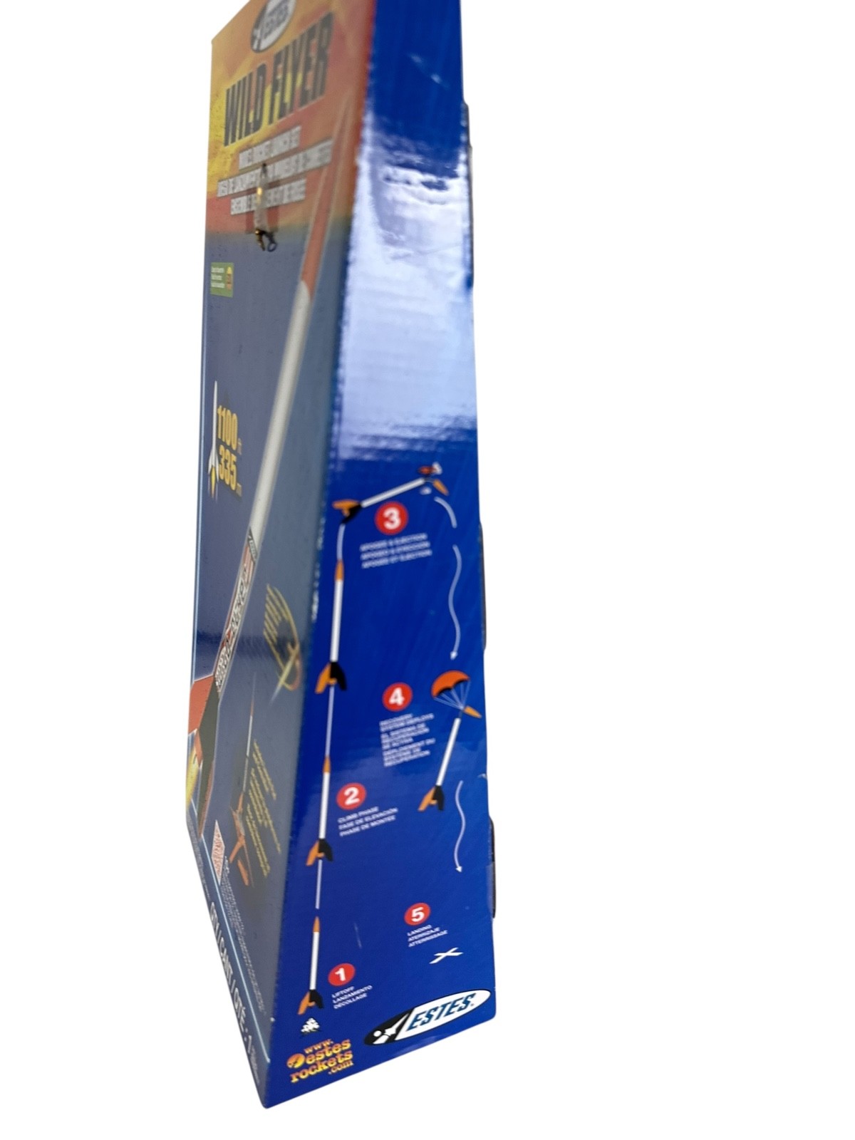 Estes Wild Flyer Rocket Kit Including Launch Pad New In Box