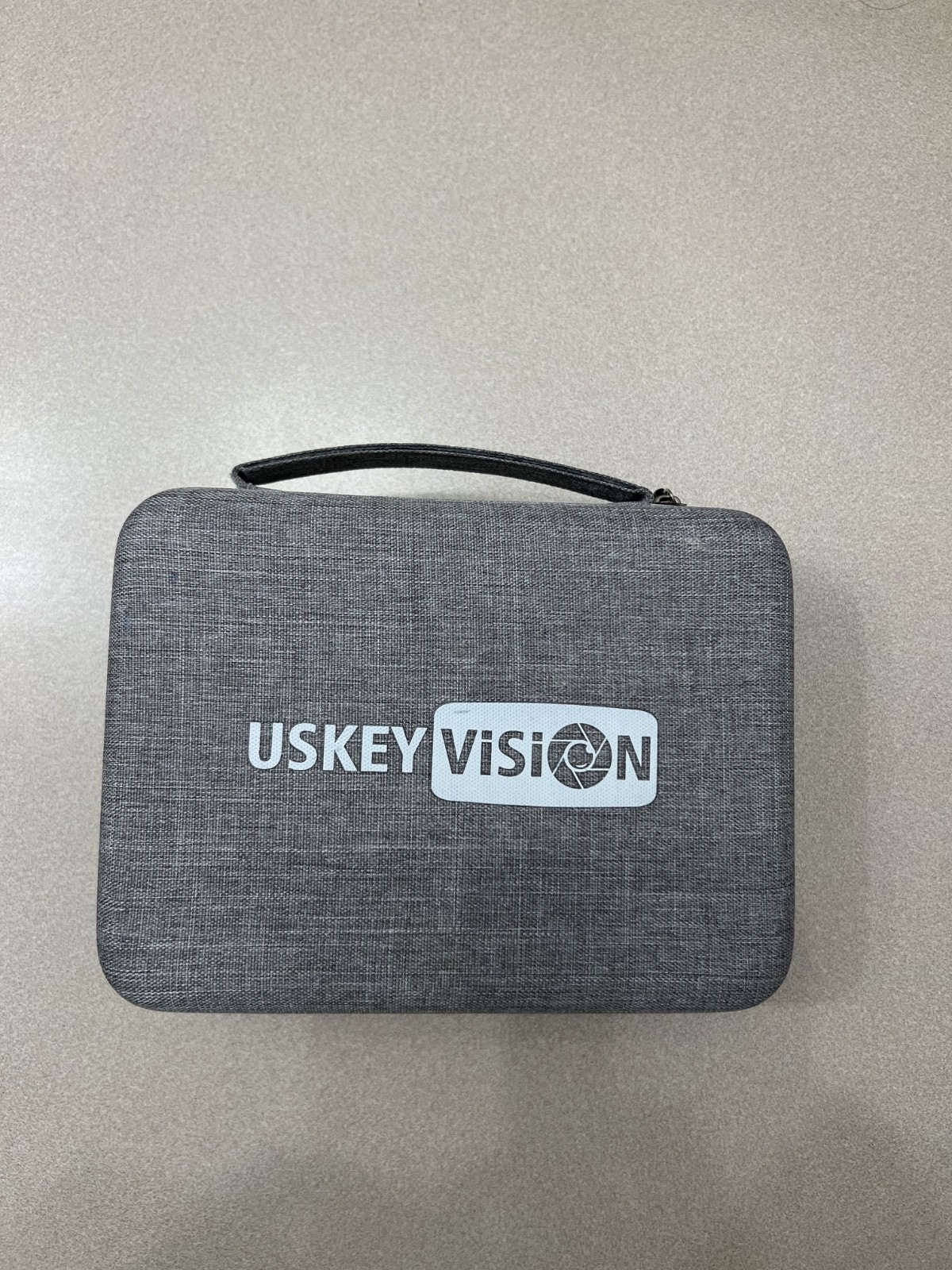 USKEYVISION VLOG K2 Adjustable Angle Smartphone Tripod Kit w/ Carrying Case