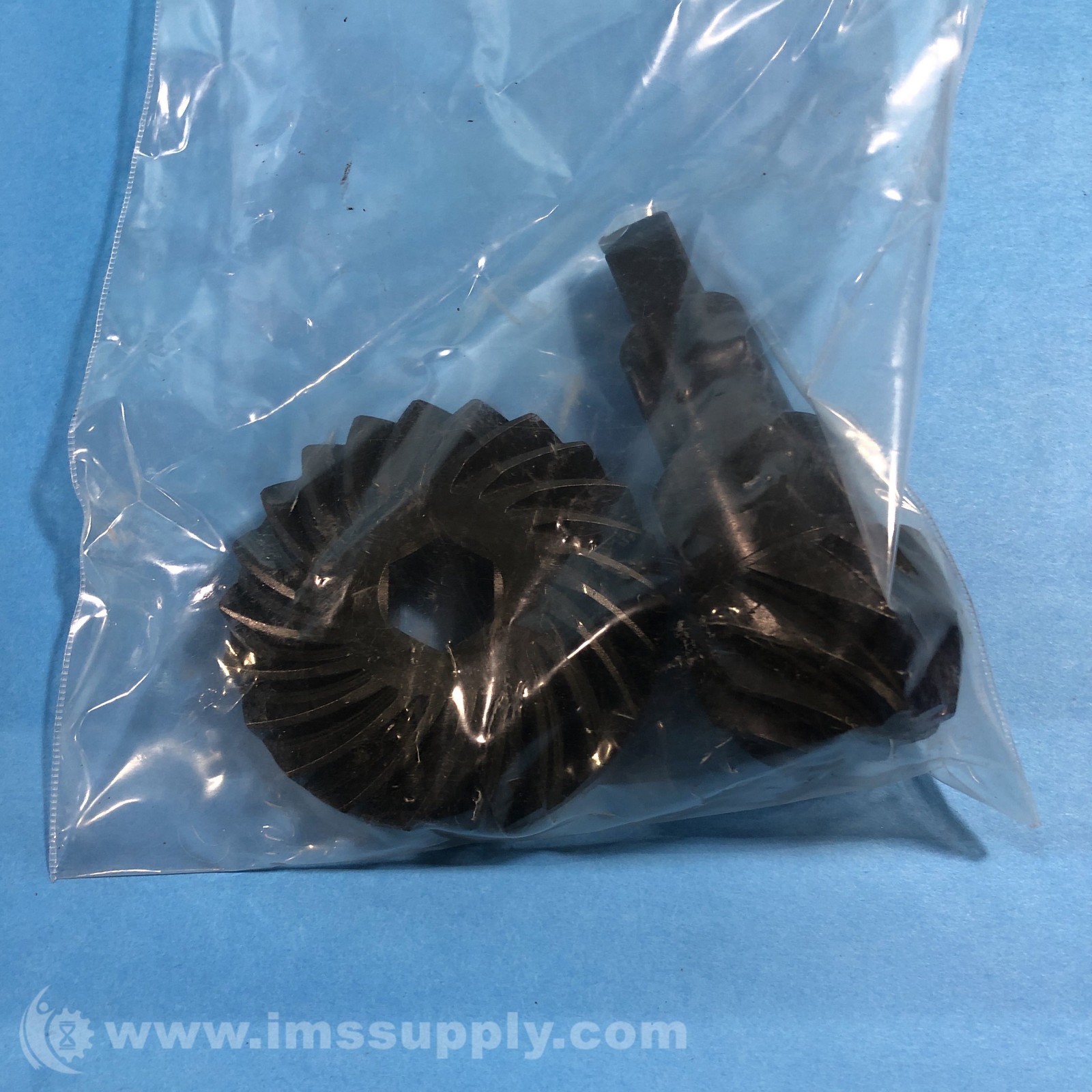 Jemms-Cascade Inc 4979,BP Kit of 2 Bevel Gear and Pinion Shaft FNIP