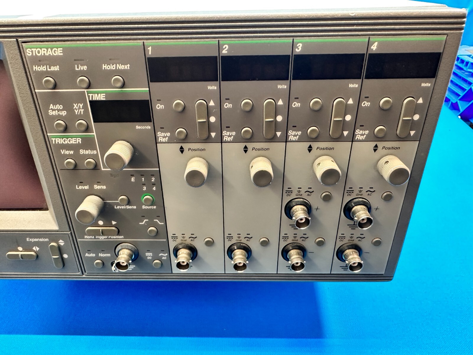 Nicolet 490 Digital Oscilloscope