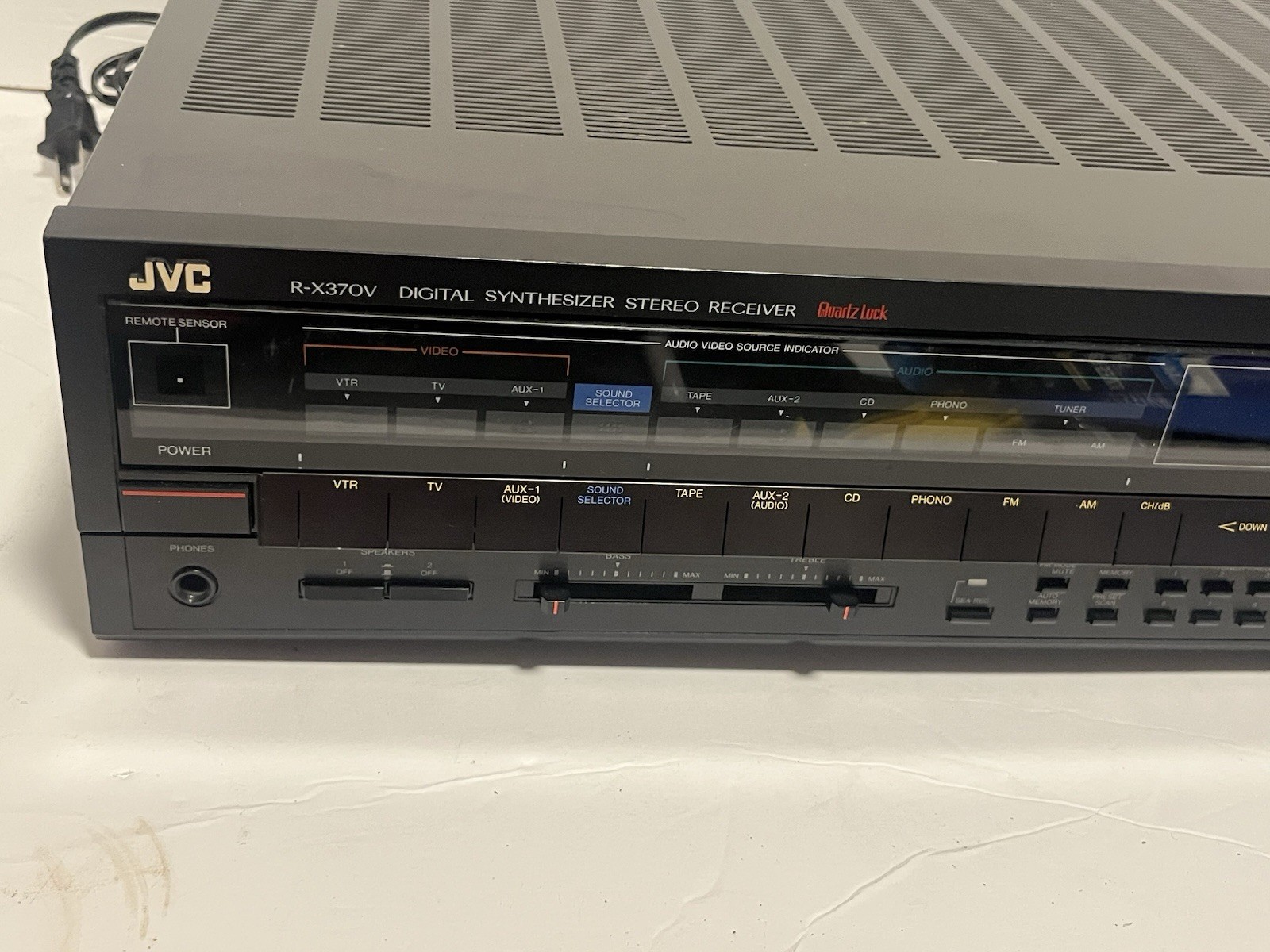 JVC R-X370V STEREO RECEIVER WITH REMOTE BUNDLE