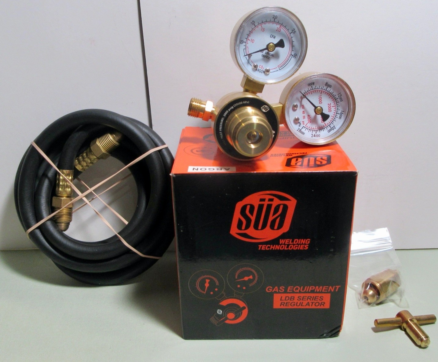 SUA LDB / Argon Series Regulator With 6 Foot Hose